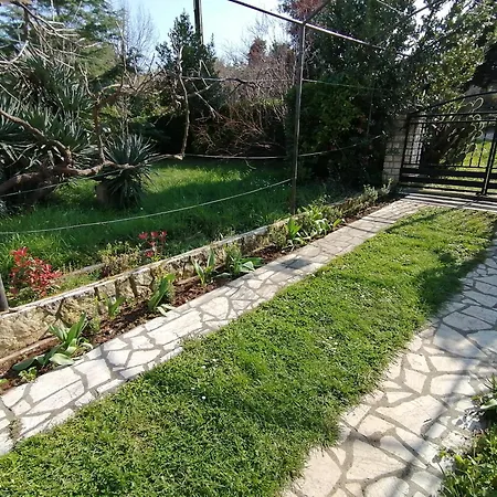 Bernardeta Apartment Premantura