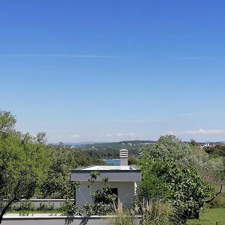 Bernardeta Apartment *